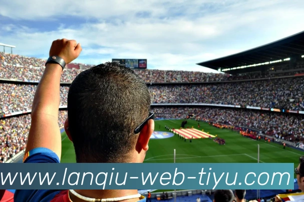 萨马基沃克谈科比历史地位自豪曾在他之前被选中